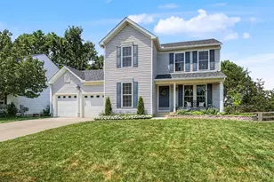 812 Oaktree Ct, Lebanon, OH 45036 - Photo 2