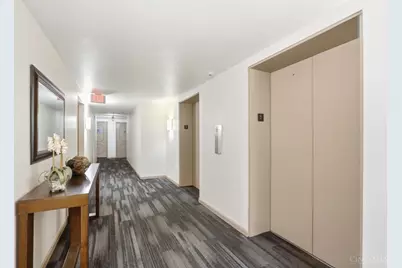 880 Rue De La Paix #A24, Cincinnati, OH 45220 - Photo 6