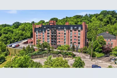 880 Rue De La Paix #A24, Cincinnati, OH 45220 - Photo 1