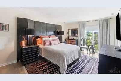 880 Rue De La Paix #A24, Cincinnati, OH 45220 - Photo 22