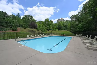 880 Rue De La Paix #A24, Cincinnati, OH 45220 - Photo 38