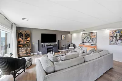 880 Rue De La Paix #A24, Cincinnati, OH 45220 - Photo 10