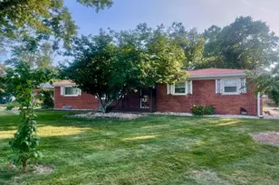 5621 Garrett Dr, Miami Township, OH 45150 - Photo 1