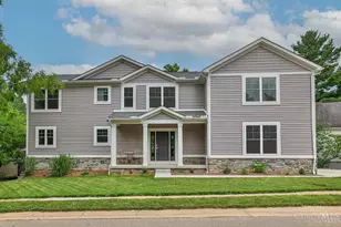 8109 Maxfield Ln, Madeira, OH 45243 - Photo 1