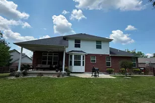 1443 Meadow View Ln, Turtle Creek Township, OH 45036 - Photo 4