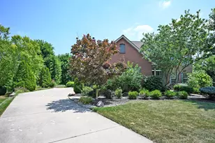 6476 Turnberry Ct, Mason, OH 45040 - Photo 2