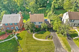 5647 Euclid Rd, Columbia Township, OH 45236 - Photo 2