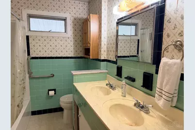 1194 Briarwood Drive, Hamilton, OH 45013 - Photo 8