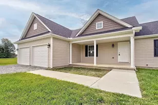150 Choctaw Dr, Franklin Township, OH 45171 - Photo 2