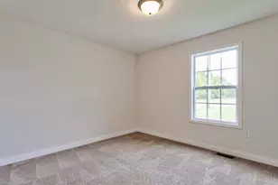 150 Choctaw Dr, Franklin Township, OH 45171 - Photo 14