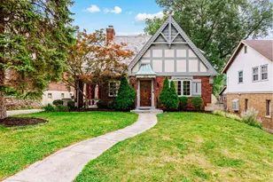 6272 Rogers Park Pl, Cincinnati, OH 45213 - Photo 2