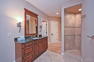 8100 Chinquapin Ln, Indian Hill, OH 45243 - Photo 32
