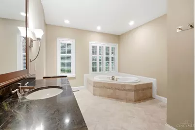 8100 Chinquapin Lane, Indian Hill, OH 45243 - Photo 36