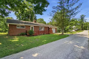 417 Davis Ln, Bethel, OH 45106 - Photo 1