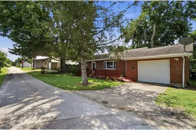 417 Davis Lane, Bethel, OH 45106 - Photo 4