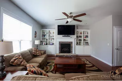1779 Victoria Court, Wyoming, OH 45215 - Photo 6