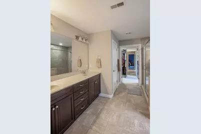 1779 Victoria Court, Wyoming, OH 45215 - Photo 16
