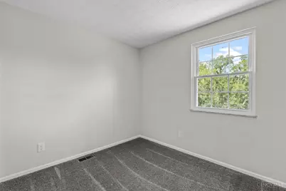 2717 N Kings Arms Circle, Centerville, OH 45440 - Photo 18