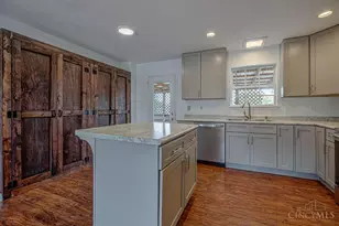 925 Autumn Ct, Trenton, OH 45067 - Photo 12