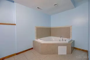 925 Autumn Ct, Trenton, OH 45067 - Photo 18