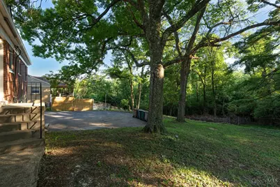 2803 Westbrook Drive, Cincinnati, OH 45211 - Photo 28
