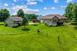310 Lookout View Dr, West Union, OH 45693 - Photo 2