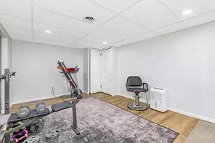 1472 Foxwood Dr, Cincinnati, OH 45231 - Photo 28