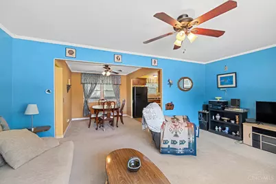 4801 Narcissus Court, Cincinnati, OH 45238 - Photo 8