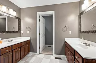866 Miami Ridge Dr, Miami Township, OH 45140 - Photo 26