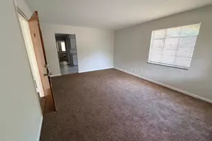 5855 Lathrop Pl, Cincinnati, OH 45224 - Photo 2
