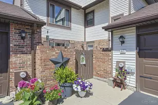 1372 Black Forest Dr, West Carrollton, OH 45449 - Photo 2