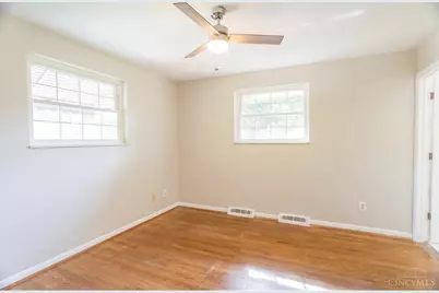 673 Karnak Court, Delhi Township, OH 45233 - Photo 16