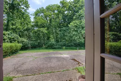 5676 Colonial Drive, Miami Township, OH 45150 - Photo 34