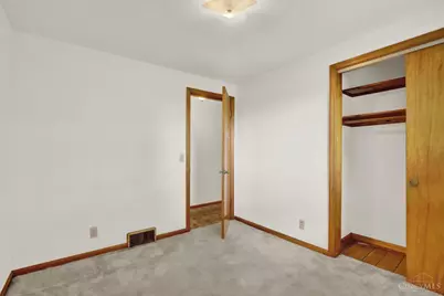 5676 Colonial Drive, Miami Township, OH 45150 - Photo 16