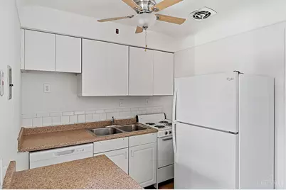 6469 Montgomery Road #7, Cincinnati, OH 45213 - Photo 10
