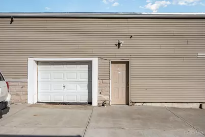 8201 Vine Street, Springfield Township, OH 45216 - Photo 18