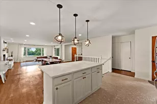312 Ardon Ln, Wyoming, OH 45215 - Photo 18