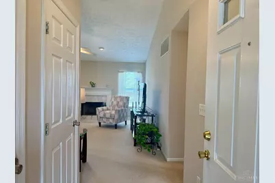 349 Timber Hill Drive, Hamilton, OH 45013 - Photo 4