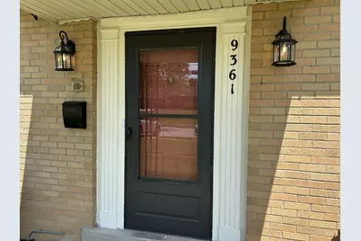 9361 Ranchill Drive, Springfield Township, OH 45231 - Photo 2