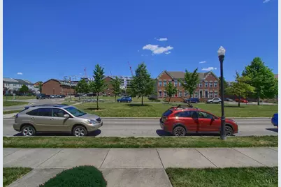 1443 Laurel Park Drive, Cincinnati, OH 45214 - Photo 4
