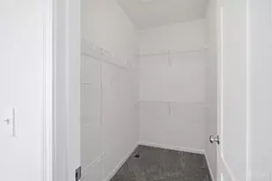 1443 Laurel Park Dr, Cincinnati, OH 45214 - Photo 24