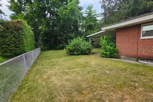 11374 Rose Ln, Forest Park, OH 45246 - Photo 14