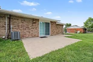 6201 Hollyberry Ln, Fairfield Township, OH 45011 - Photo 20