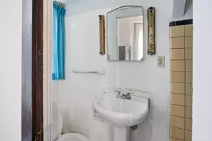 2035 Burnet Ave, Cincinnati, OH 45219 - Photo 14