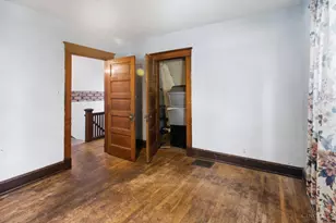 2035 Burnet Ave, Cincinnati, OH 45219 - Photo 18