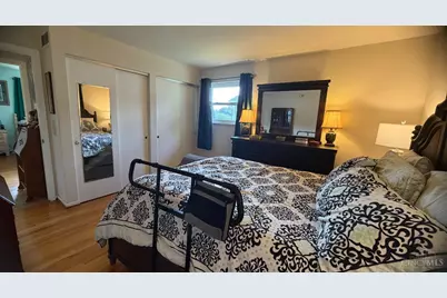 6080 Peachview Dr, Green Township, OH 45247 - Photo 20