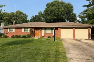 6080 Peachview Dr, Green Township, OH 45247 - Photo 2