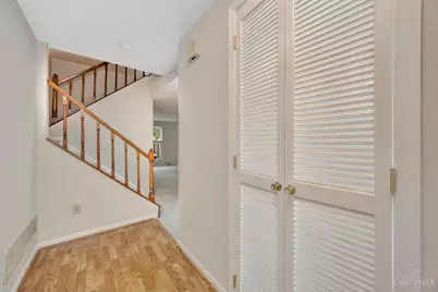 10917 Barrington Court, Sycamore Township, OH 45242 - Photo 4