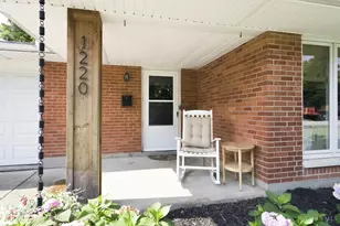 1220 Rose Bower Ave, Kettering, OH 45429 - Photo 2