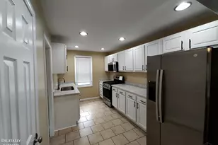 8324 York St, Sycamore Township, OH 45236 - Photo 6